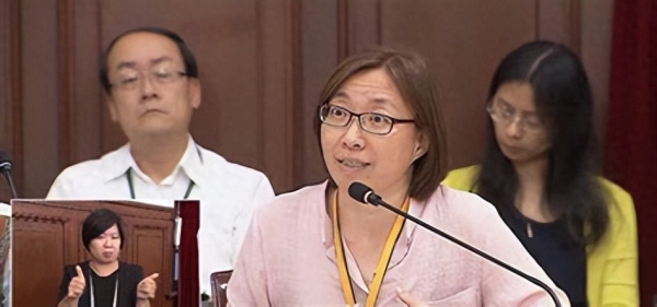 女子扬言“台湾永远不可能回归中国”仅几天后就被吊臂砸死了